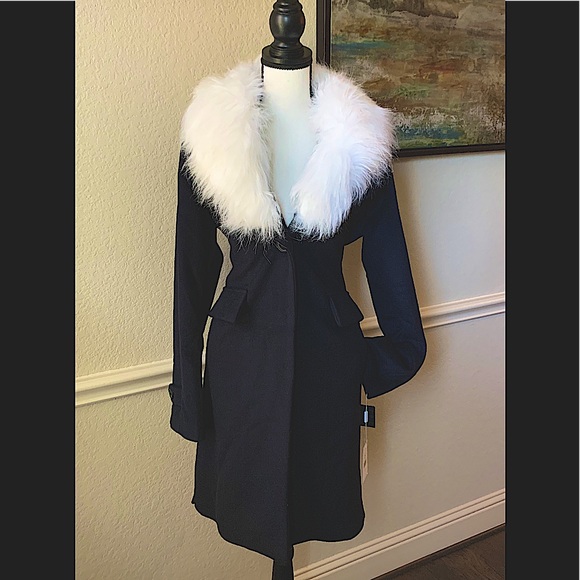 Derek Lam Jackets & Blazers - NWT Derek Lam Coat with removable collar $104 Final price.